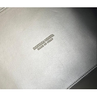 Trendy Design Bottega Veneta Large Parachute Shoulder Bag in Intrecciato Suede 796571 Grey Green 2025