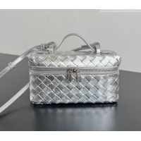 Famous Brand Bottega Veneta Bang Bang Vanity Case in Intrecciato Leather 789109 Silver-Tone 2025