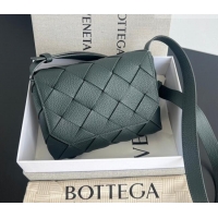 Best Quality Bottega Veneta Men's Diago Mini Bag in Grained Intrecciato Leather 795637 Dark Green 2026