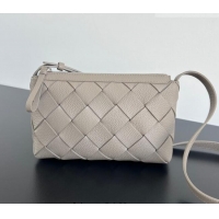 Best Quality Bottega Veneta Men's Diago Zipped Messenger Bag in Grained Intrecciato Leather 837112 Limestone Grey 2026