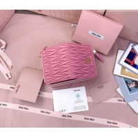 Luxury Cheap Miu Miu Matelasse Nappa Leather Pocket Wallet 5MV017 Begonia Pink 2026