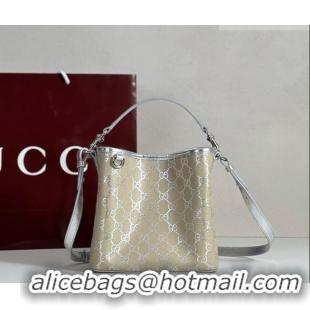 Trendy Design Gucci GG Canvas Emblem Small Bucket Bag 815118 Silver 2026
