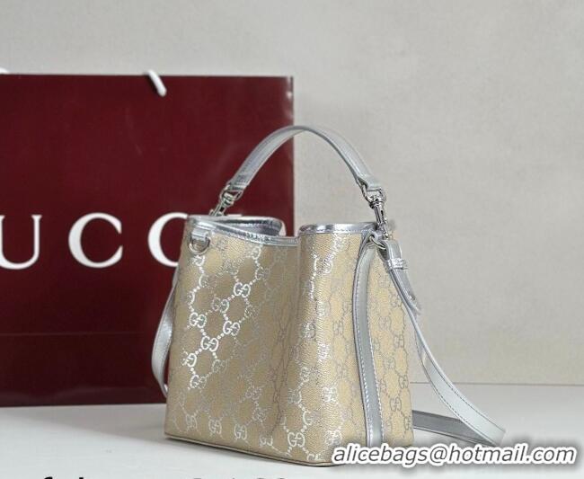Trendy Design Gucci GG Canvas Emblem Small Bucket Bag 815118 Silver 2026