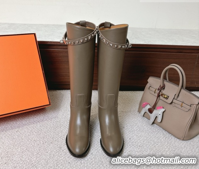 Feminine Hermes Jumping High Flat Boots in Calfskin Leather with Studded Kelly Buckle Strap Grey 1220027 2026