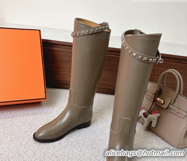 Feminine Hermes Jumping High Flat Boots in Calfskin Leather with Studded Kelly Buckle Strap Grey 1220027 2026
