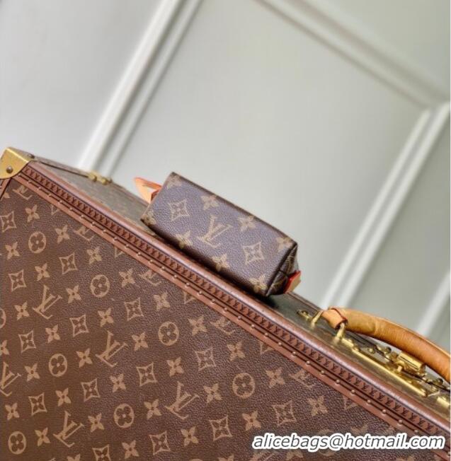 Pretty Style Louis Vuitton Monogram Canvas Cosmetic Purse M25653 2026