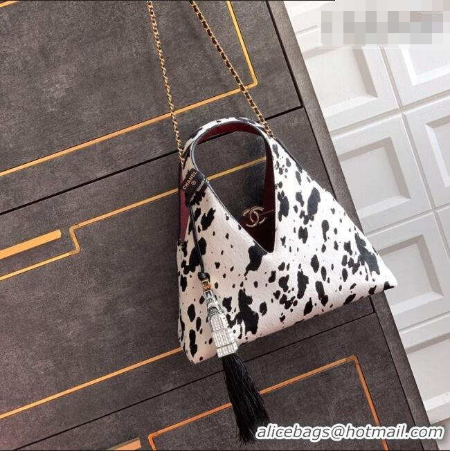 Traditional Specials Chanel Printed Hair-Like Hobo Bag with Tassel Charm CH020406 White/Black 2026