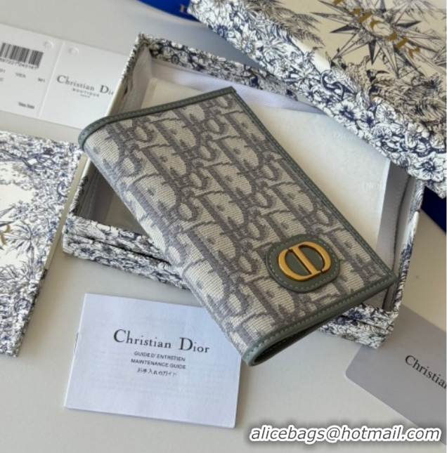 Durable Dior 30 Montaigne Passport Holder in Oblique Jacquard Grey DR012607 2026