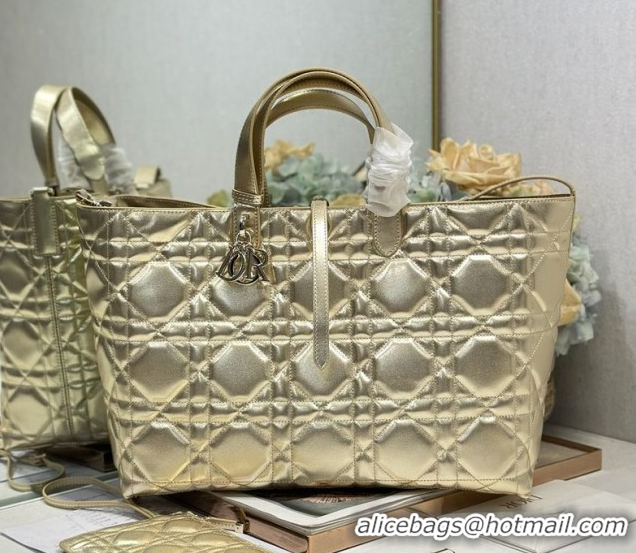 Top Design Dior Large Toujours Tote bag in Macrocannage Calfskin Leather 0126097 Gold-Tone 2026