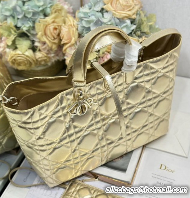 Top Design Dior Large Toujours Tote bag in Macrocannage Calfskin Leather 0126097 Gold-Tone 2026