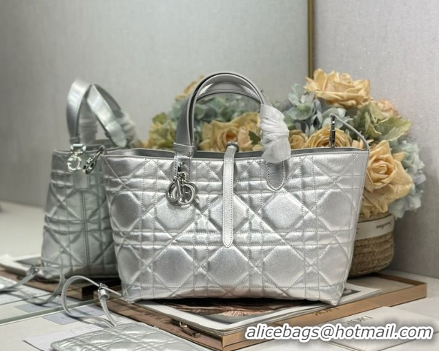 Stylish Dior Medium Toujours Tote bag in Macrocannage Calfskin Leather 0126098 Silver-Tone 2026
