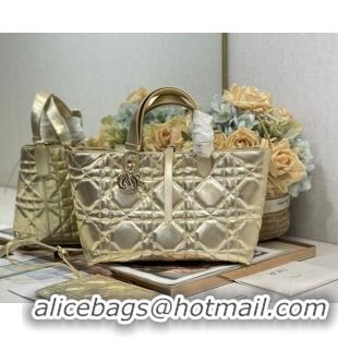 Sumptuous Dior Medium Toujours Tote bag in Macrocannage Calfskin Leather 0126099 Gold-Tone 2026
