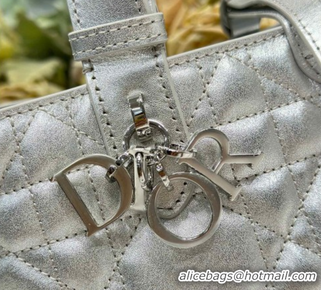 Shop Cheap Dior Small Toujours Tote bag in Macrocannage Calfskin Leather Silver-Tone 60126100 2026