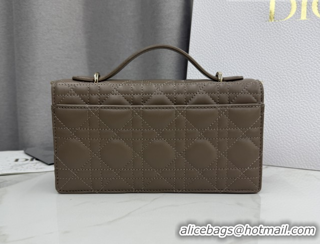 Trendy Design Dior My Dior Mini Bag in Cannage Lambskin Leather 0126108 Taupe 2026