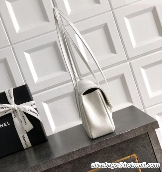 Fashion Discount Chanel Small Flap Bag in White Grained Shiny Calfskin AS6130 Spring-Summer 2026 Pre-collection