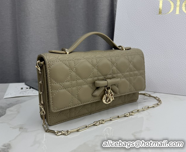 Luxury Dior My Dior Mini Bag in Cannage Lambskin Leather 0126109 Milky Tea 2026