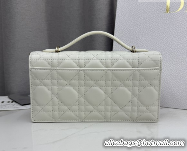 Luxury Dior My Dior Mini Bag in Cannage Lambskin Leather with Bow White/Gold 0126110 2026