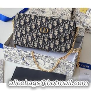 Shop Duplicate Dior 30 Montaigne Pouch with Chain Mini Bag in Oblique Jacquard Blue 0127020 2026