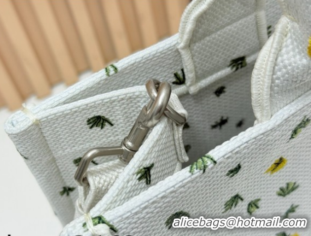 Top Design Dior Medium Book Tote Bag in Buttercup Embroidery and White Dior Médaillon 0127053 2026