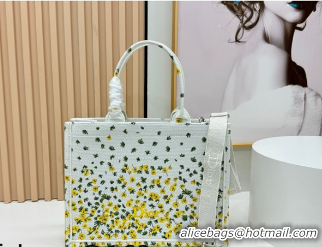 Top Design Dior Medium Book Tote Bag in Buttercup Embroidery and White Dior Médaillon 0127053 2026