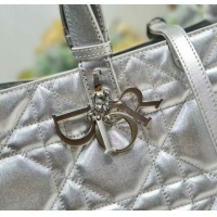 Big Discount Dior Large Toujours Tote bag in Macrocannage Calfskin Leather Silver-Tone 0126096 2026