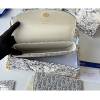 Best Price Dior 30 Montaigne Pouch with Chain Mini Bag in Blue Oblique Chambray Embroidery 0127018 2026