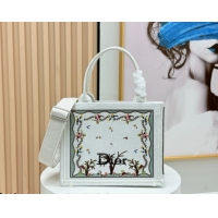 Pretty Style Dior Sm...