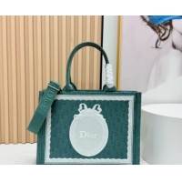 Duplicate Dior Medium Book Tote Bag in Green Oblique Embroidery with White Lace and Dior Médaillon 0127062 2026