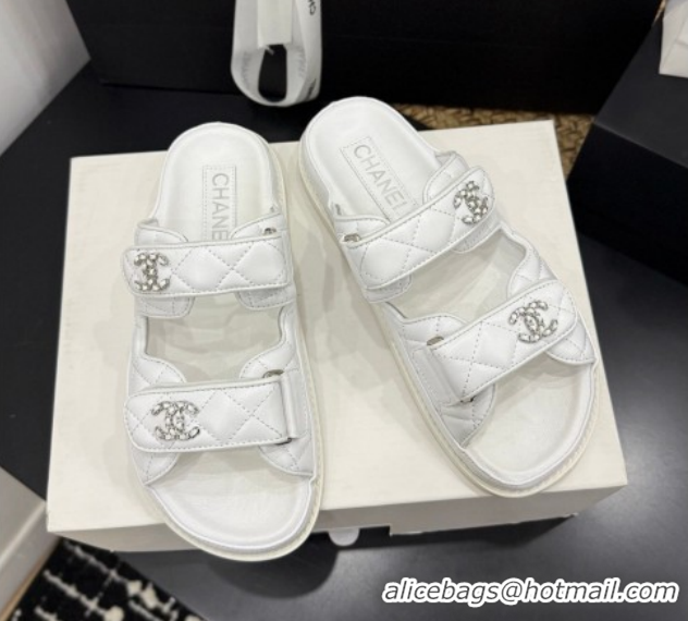 Sophisticated Chanel Lambskin Leather Strap Flat Slides Sandal with Chain CC CH030614 White 2026