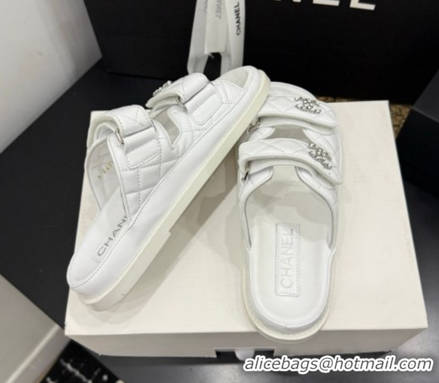 Sophisticated Chanel Lambskin Leather Strap Flat Slides Sandal with Chain CC CH030614 White 2026
