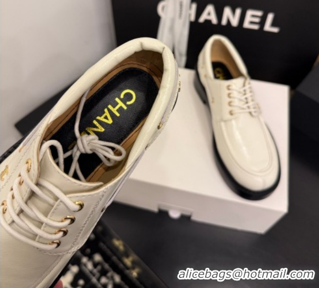 Luxurious Chanel Shiny Calfskin Leather Laced-up Shoes CH030615 White 2026