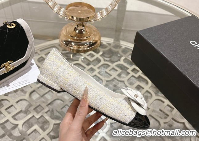 Cheap Price Chanel Tweed & Patent Leather Ballet Flats with Camellia Bloom CH030704 White 2026