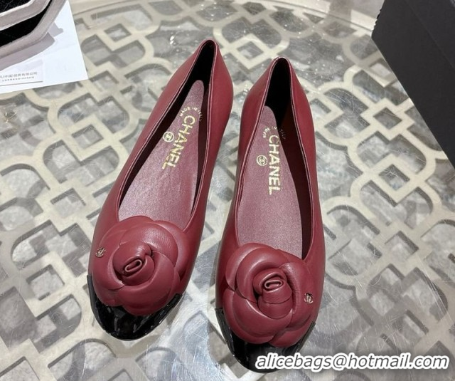 Shop Duplicate Chanel Lambskin & Patent Leather Ballet Flats with Camellia Bloom CH030704 Burgundy 2026