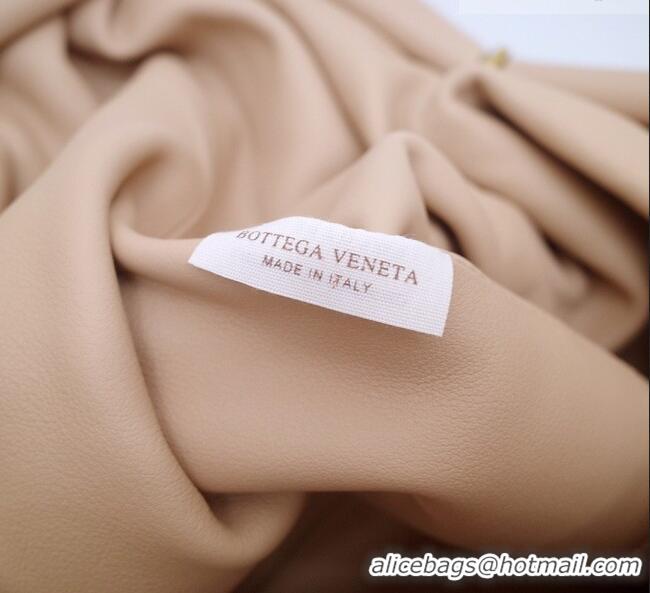 Luxury Cheap Bottega Veneta The Pouch in Soft Calfskin 31702 Nude 2026