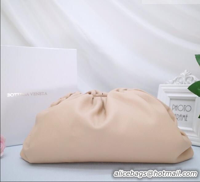 Luxury Cheap Bottega Veneta The Pouch in Soft Calfskin 31702 Nude 2026