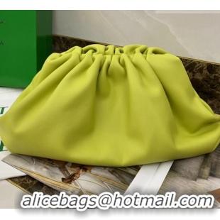 Grade Design Bottega Veneta The Pouch in Soft Calfskin Fluorescent 31702 Green 2026