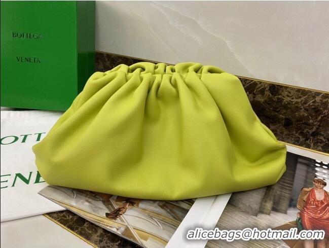 Grade Design Bottega Veneta The Pouch in Soft Calfskin Fluorescent 31702 Green 2026