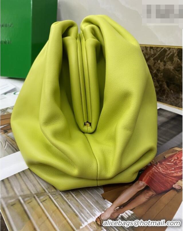 Grade Design Bottega Veneta The Pouch in Soft Calfskin Fluorescent 31702 Green 2026