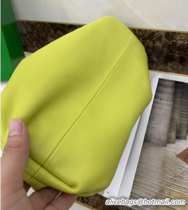Grade Design Bottega Veneta The Pouch in Soft Calfskin Fluorescent 31702 Green 2026