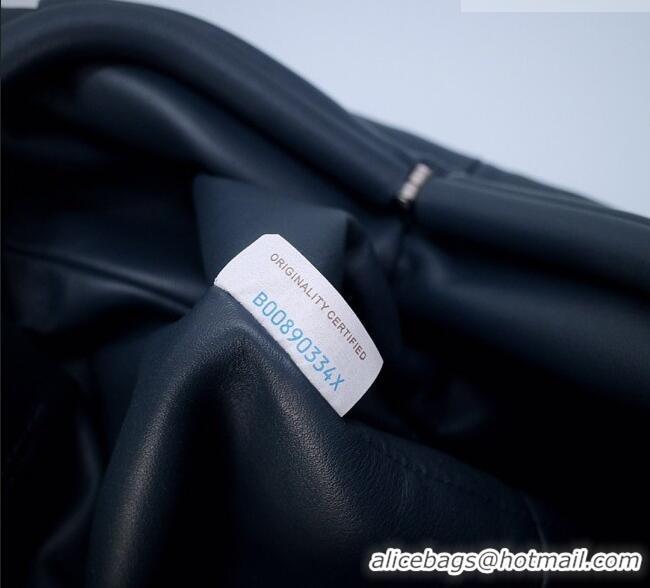 New Design Bottega Veneta The Pouch in Soft Calfskin 31702 Navy Blue 2026