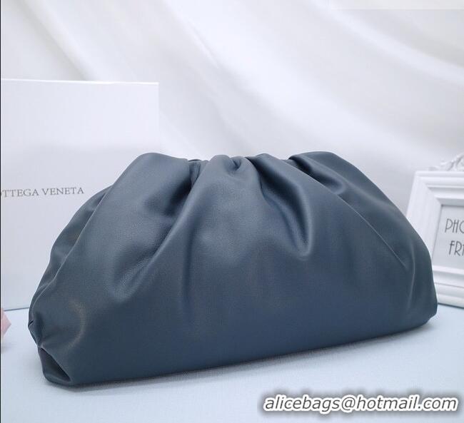New Design Bottega Veneta The Pouch in Soft Calfskin 31702 Navy Blue 2026