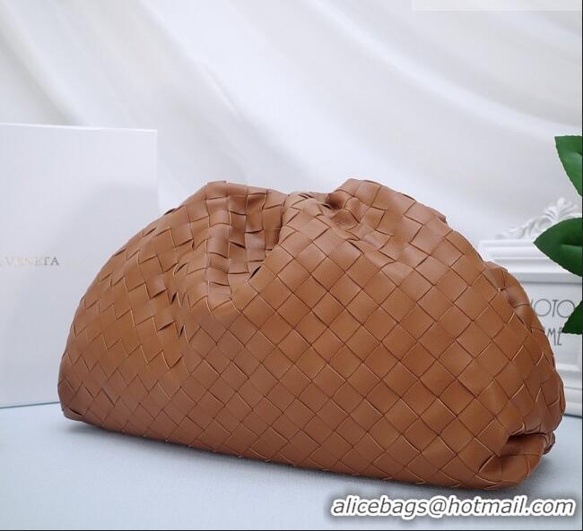 New Fashion Bottega Veneta The Pouch in Soft Intrecciato Calfskin 31702 Brown 2026