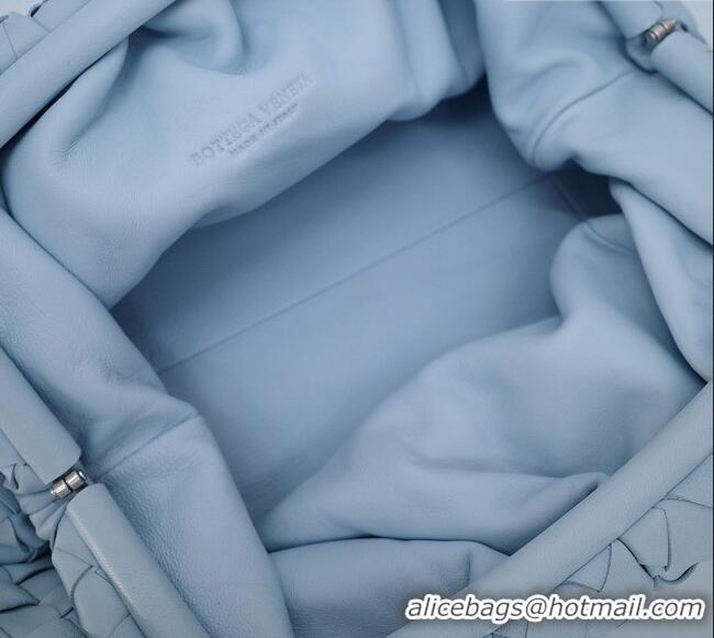 Grade Quality Bottega Veneta The Pouch in Soft Intrecciato Calfskin 31702 Light Blue 2026