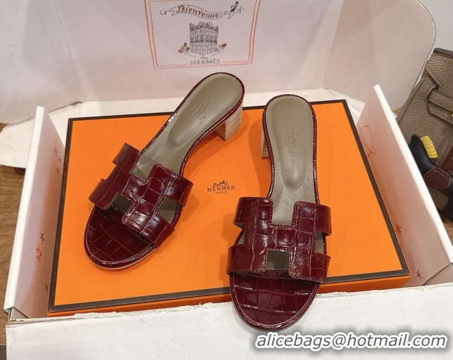 Best Grade Hermes Oasis Classic Heel Slides Sandal 4.5cm in Crocodile Embossed Leather Burgundy 2026 0304042