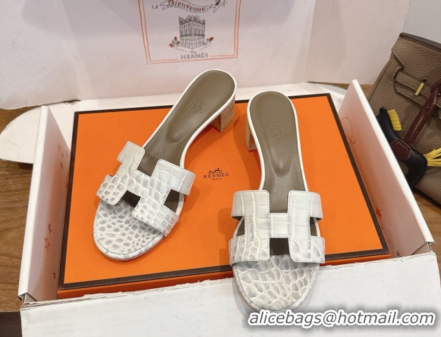 Low Cost Hermes Oasis Classic Heel Slides Sandal 4.5cm in Crocodile Embossed Leather White/Grey 0304033