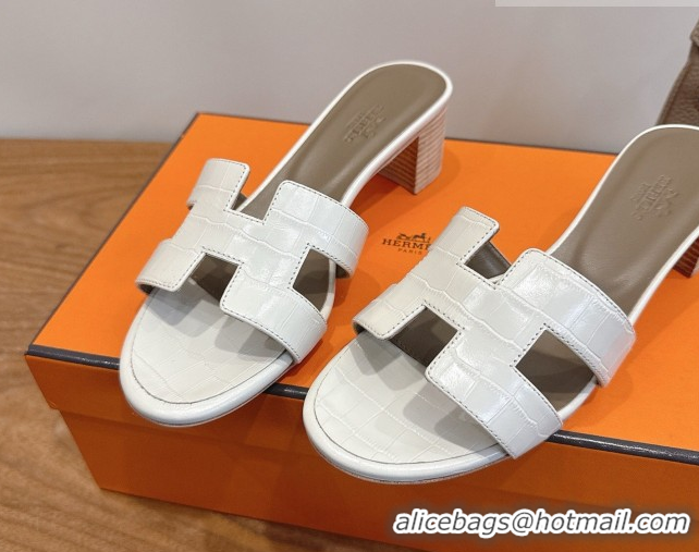 Grade Quality Hermes Oasis Classic Heel Slides Sandal 4.5cm in Crocodile Embossed Leather White 0304036