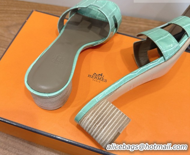 Stylish Hermes Oasis Classic Heel Slides Sandal 4.5cm in Crocodile Embossed Leather Light Green 0304048