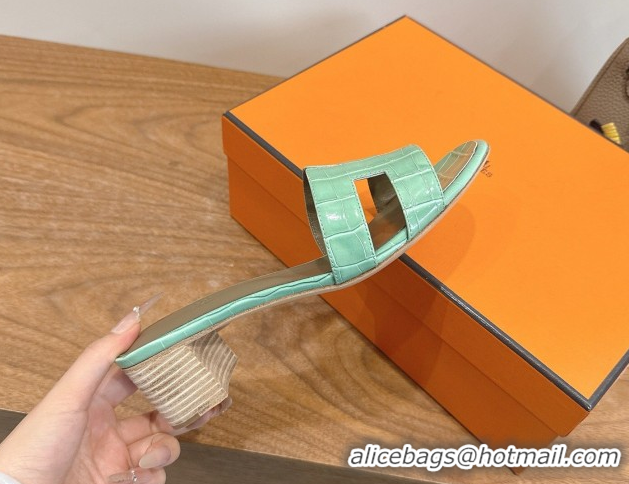 Stylish Hermes Oasis Classic Heel Slides Sandal 4.5cm in Crocodile Embossed Leather Light Green 0304048