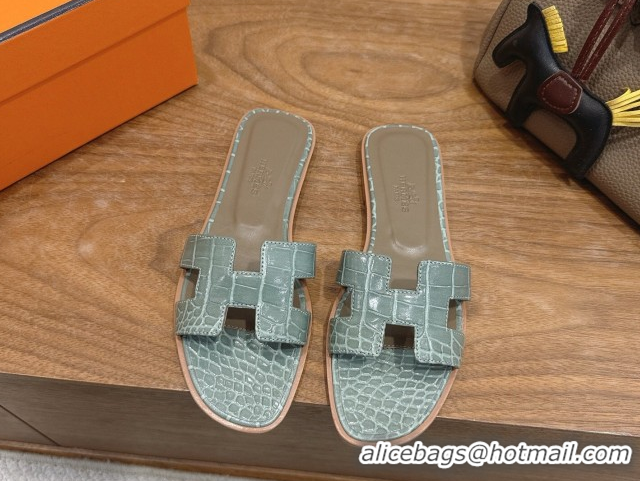 Grade Quality Hermes Oran Classic Flat Slides Sandal in Crocodile Embossed Leather Light Grey 0304057
