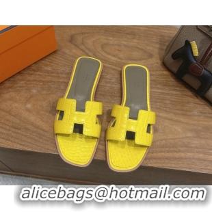 Top Design Hermes Oran Classic Flat Slides Sandal in Crocodile Embossed Leather Yellow 0304059